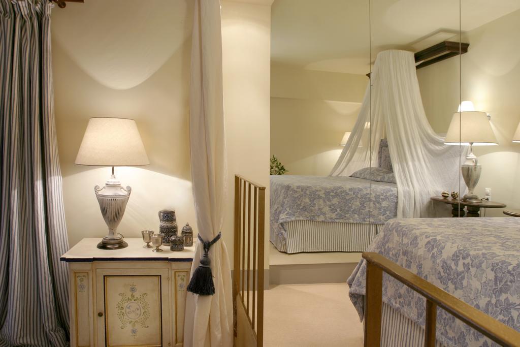 Le Convivial - Wine And Spa Experience Suites Ксилокастро Экстерьер фото
