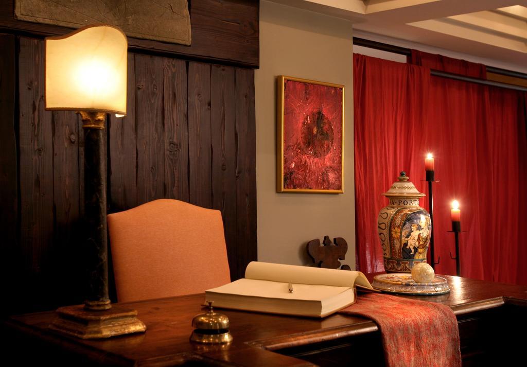 Le Convivial - Wine And Spa Experience Suites Ксилокастро Экстерьер фото